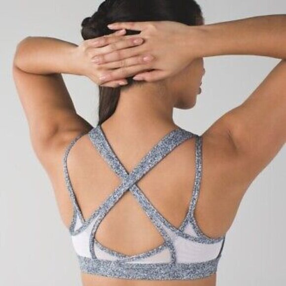 Lululemon Get Down Bra Rio‎ Mist White Black White 6 - Picture 2 of 6